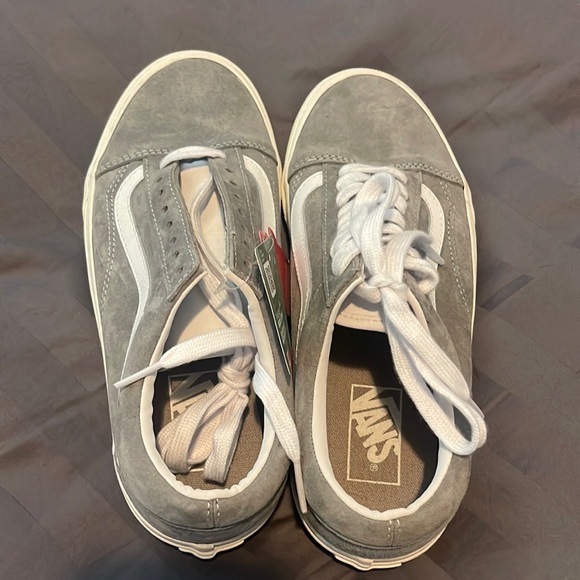 Vans shoes, size 9 - Picture 3 of 3